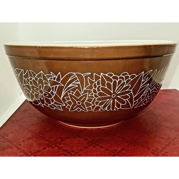 Vtg Pyrex 2.5QT. Brown Mixing Bowl Corning 403 Woodland - Picture 1 of 8